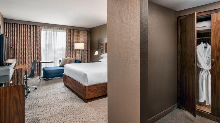 Sheraton Toronto Airport Hotel & Conference Centre , ON M9W 1J5 near Toronto Pearson Airport View Point 21