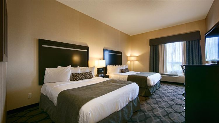 Best Western Plus Travel Hotel Toronto Airport , ON M9C5K5 near Toronto Pearson Airport View Point 15