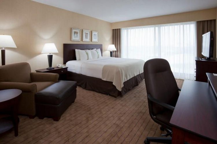 Holiday Inn Toronto-Airport East , ON M9W1J1 near Toronto Pearson Airport View Point 15