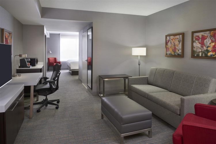 Hilton Garden Inn Toronto Airport West/Mississauga , ON L4W0B3 near Toronto Pearson Airport View Point 19