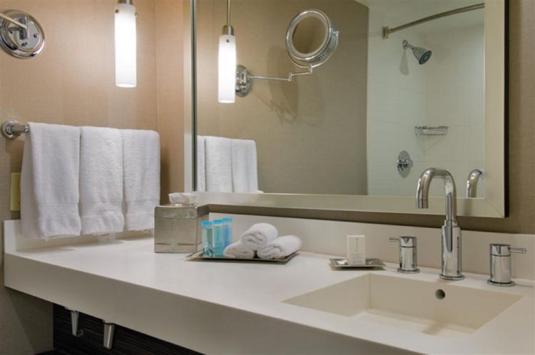 Hilton Toronto Airport Hotel & Suites , ON L4V 1N1 near Toronto Pearson Airport View Point 20