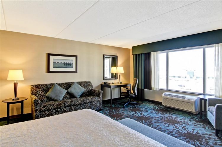 Hampton Inn by Hilton Toronto Airport Corporate Centre , ON M9C 5K5 near Toronto Pearson Airport View Point 44