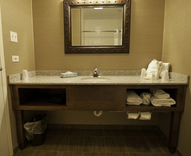 Holiday Inn Buffalo-Intl Airport , NY 14225 near Buffalo Niagara International Airport View Point 5