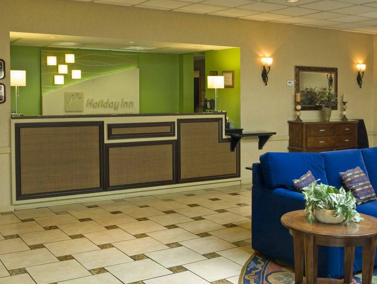 Holiday Inn Buffalo-Intl Airport , NY 14225 near Buffalo Niagara International Airport View Point 14