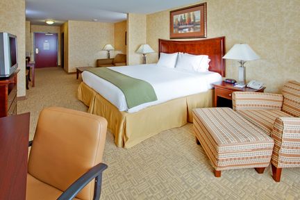 Holiday Inn Express Hotel & Suites Bethlehem Airport/Allentown area , PA 18017 near Lehigh Valley International Airport View Point 12