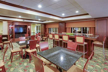 Holiday Inn Express Hotel & Suites Charleston-Ashley Phosphate, an IHG Hotel , SC 29406 near Charleston International Airport / Charleston Afb View Point 18