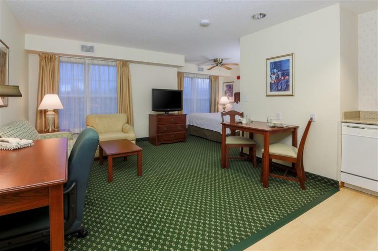 Homewood Suites by Hilton Providence-Warwick , RI 02886 near Theodore Francis Green State Airport View Point 16