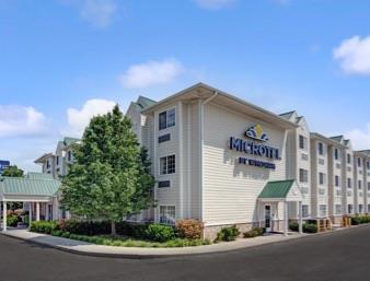 Microtel Inn & Suites by Wyndham Indianapolis Airport , IN 46224 near Indianapolis International Airport View Point 2