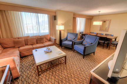 Holiday Inn Tampa Westshore - Airport Area, an IHG Hotel , FL 33609 near Tampa International Airport View Point 33