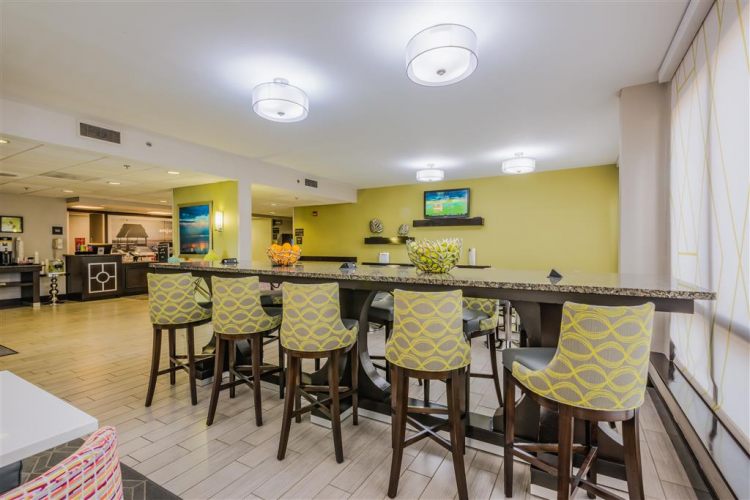 Hampton Inn Tampa International Airport/Westshore , FL 33607 near Tampa International Airport View Point 7