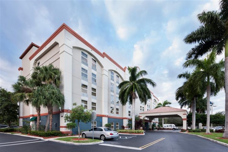 Hampton Inn Ft Lauderdale-Airport North , FL 33315 near Fort Lauderdale-hollywood International Airport View Point 4