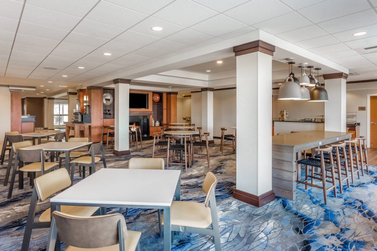 Fairfield Inn & Suites Madison East , WI 53718 near Dane County Regional Airport (truax Field) View Point 9