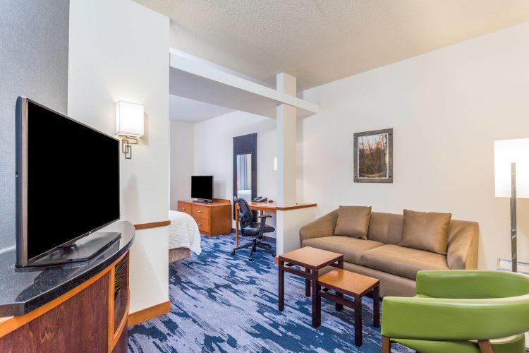 Fairfield Inn & Suites Madison East , WI 53718 near Dane County Regional Airport (truax Field) View Point 19