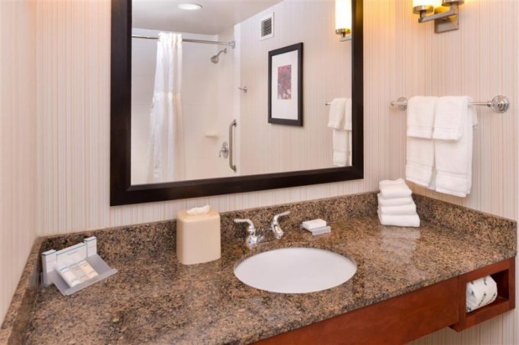 Hilton Garden Inn White Marsh , MD 21236 near Baltimore Cruise Port (Cruise Maryland Terminal) View Point 31