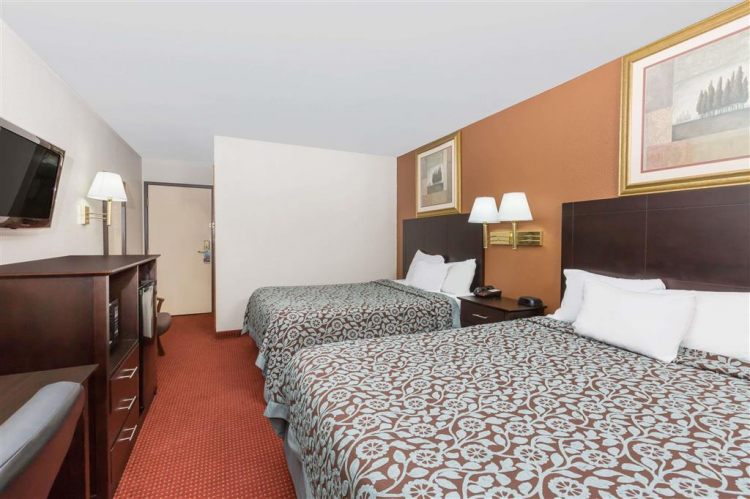 Days Inn & Suites by Wyndham Des Moines Airport , IA 50315 near Des Moines International Airport View Point 9