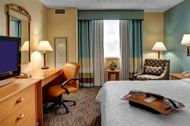 Hampton Inn & Suites Miami Airport South/Blue Lagoon , FL 33126 near Miami International Airport View Point 24