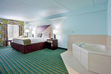 Holiday Inn Express Hotel & Suites Norfolk Airport, an IHG Hotel , VA 23502 near Norfolk International Airport View Point 18