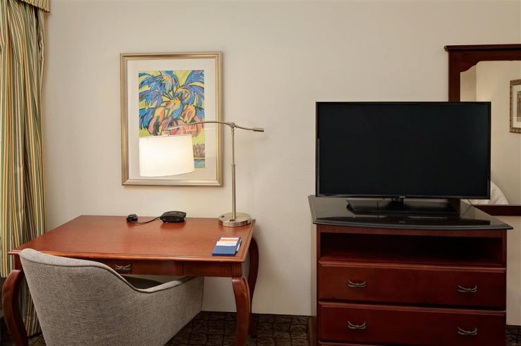 Hampton Inn & Suites Fort Lauderdale Airport , FL 33020 near Fort Lauderdale-hollywood International Airport View Point 24