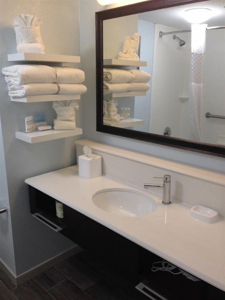 Hampton Inn Tampa-Rocky Point , FL 33607 near Tampa International Airport View Point 9