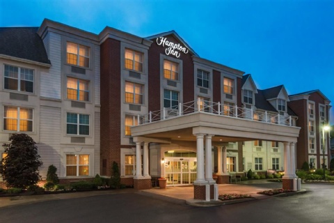 Hampton Inn Buffalo-Williamsville , NY 14221 near Buffalo Niagara International Airport View Point 2