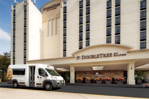 DoubleTree by Hilton Philadelphia Airport , PA 19153 near Philadelphia International Airport View Point 3