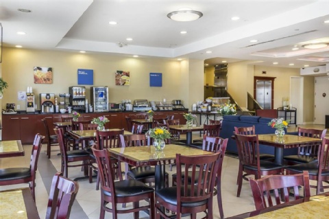 Comfort Inn & Suites LaGuardia Airport , NY 11378 near Laguardia Airport View Point 10