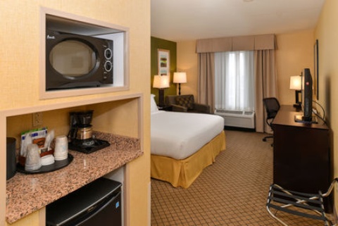 Holiday Inn Express Woodland, an IHG Hotel , CA 95776 near Sacramento International Airport View Point 31