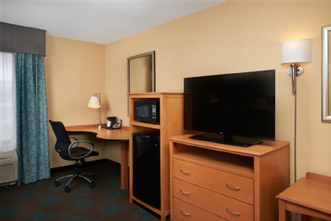 Hampton Inn & Suites Canton , OH 44709 near Akron-canton Regional Airport View Point 18