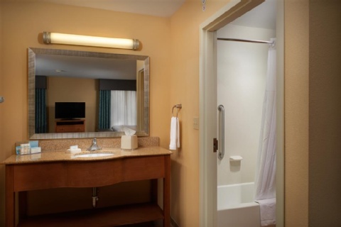 Hampton Inn & Suites Canton , OH 44709 near Akron-canton Regional Airport View Point 23