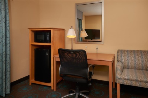 Hampton Inn & Suites Canton , OH 44709 near Akron-canton Regional Airport View Point 27