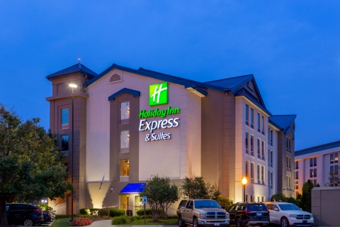 Holiday Inn Express & Suites Chicago-Midway Airport, an IHG Hotel , IL 60638 near Midway International Airport View Point 6