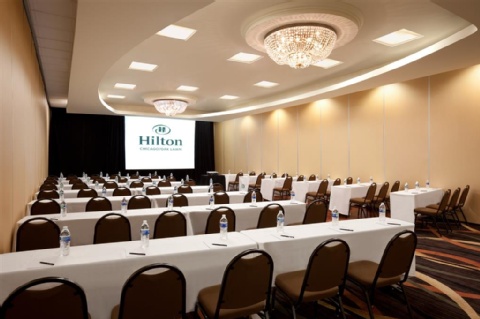 Hilton Chicago/Oak Lawn , IL 60453 near Midway International Airport View Point 4