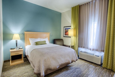 Candlewood Suites Fargo-N. Dakota State Univ. , ND 58102 near Hector International Airport View Point 33