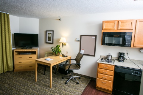 Candlewood Suites Fargo-N. Dakota State Univ. , ND 58102 near Hector International Airport View Point 45