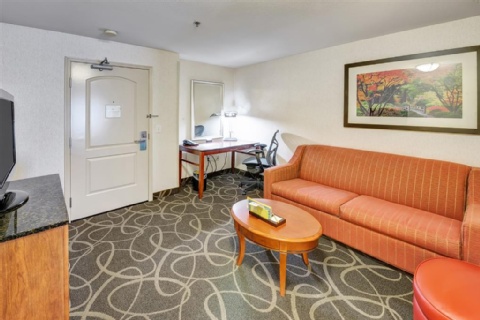 Hilton Garden Inn Portland Airport , OR 97220 near Portland International Airport View Point 13