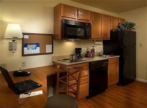 Candlewood Suites Portland-Airport , OR 97220 near Portland International Airport View Point 21