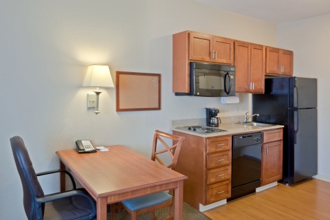 Candlewood Suites Portland-Airport , OR 97220 near Portland International Airport View Point 24