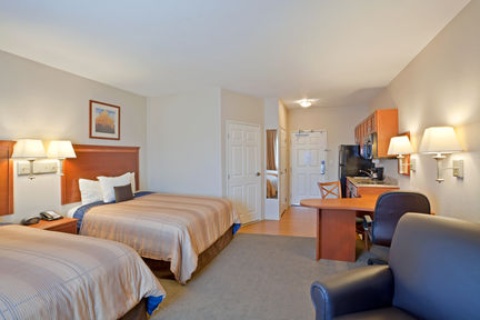 Candlewood Suites Portland-Airport , OR 97220 near Portland International Airport View Point 33