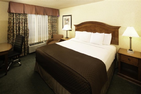 Red Lion Hotel Portland Airport , OR 97220 near Portland International Airport View Point 15