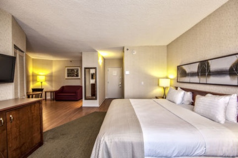 Radisson Hotel Montreal Airport , QC H4T1E3 near Montreal-Pierre Elliott Trudeau Int. Airport View Point 23