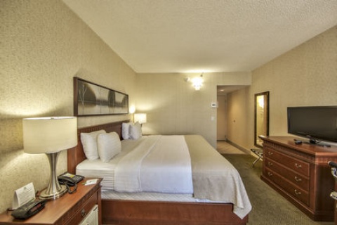 Radisson Hotel Montreal Airport , QC H4T1E3 near Montreal-Pierre Elliott Trudeau Int. Airport View Point 27