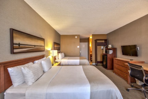 Radisson Hotel Montreal Airport , QC H4T1E3 near Montreal-Pierre Elliott Trudeau Int. Airport View Point 31