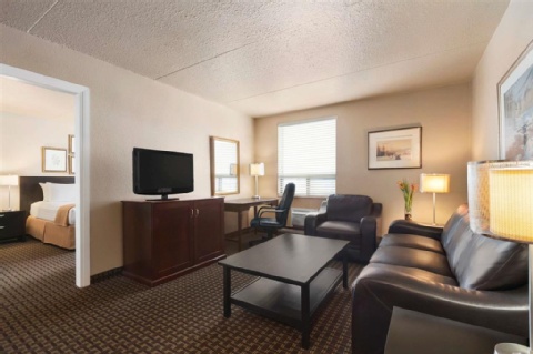 Travelodge by Wyndham Calgary International Airport South , AB T1Y 3C2 near Calgary International Airport View Point 15