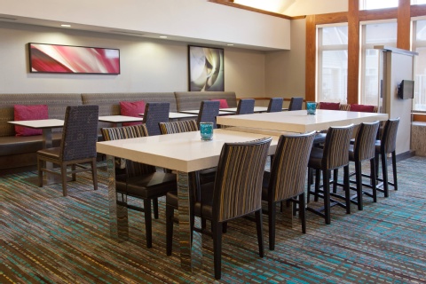 Residence Inn by Marriott Pittsburgh Airport Coraopolis , PA 15275 near Pittsburgh International Airport View Point 5