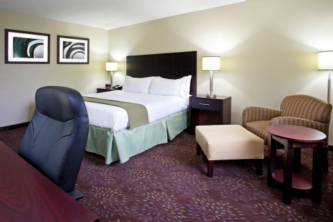 Holiday Inn Express Hotel & Suites Pittsburgh Airport, an IHG Hotel , PA 15205 near Pittsburgh International Airport View Point 15