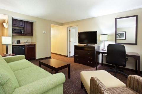 Holiday Inn Express Hotel & Suites Pittsburgh Airport, an IHG Hotel , PA 15205 near Pittsburgh International Airport View Point 17