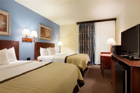 Ramada by Wyndham Fargo , ND 58103 near Hector International Airport View Point 13