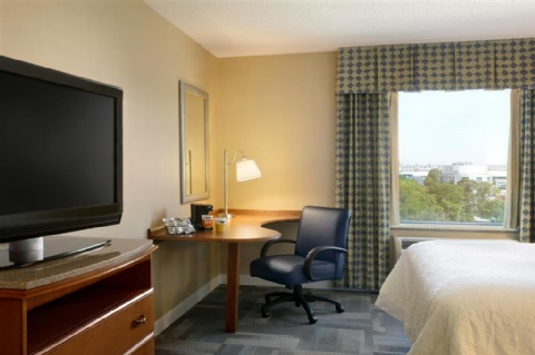 Hampton Inn New York - LaGuardia Airport , NY 11369 near Laguardia Airport View Point 23