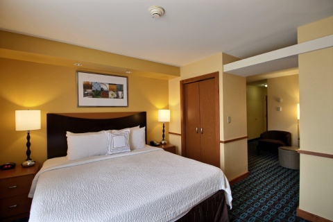 Fairfield Inn & Suites by Marriott Milwaukee Airport , WI 53154 near General Mitchell International Airport View Point 19