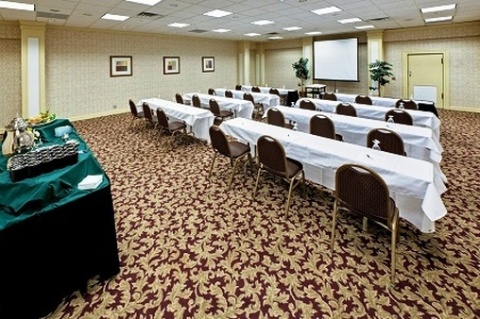 Radisson Hotel Rochester Airport , NY 14623 near Greater Rochester International Airport View Point 4